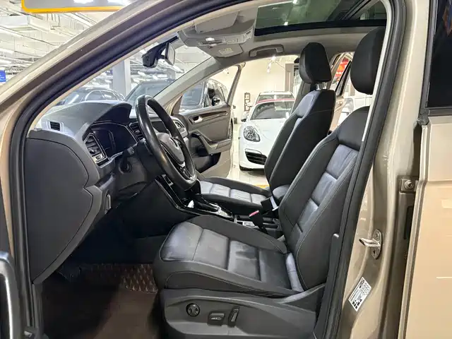 Volkswagen T-ROC 2022 280TSI DSG 2WD Comfort PLUS — фото 4