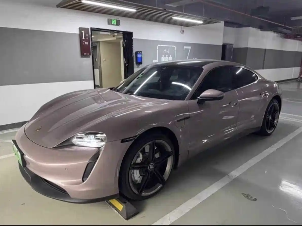 Porsche Taycan 2020 Taycan