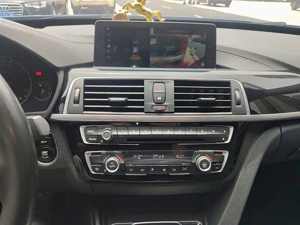 BMW 3 Series GT 2019 320i M Sport Package фото 13