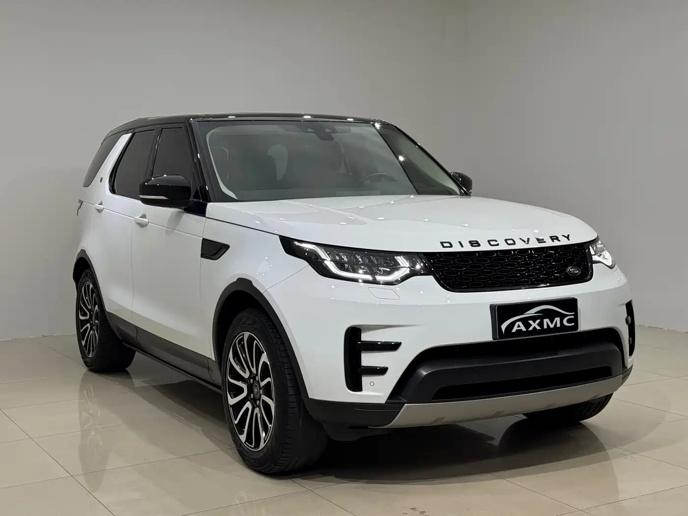 Land Rover Discovery 2019 3.0 SC V6 HSE LUXURY фото 3