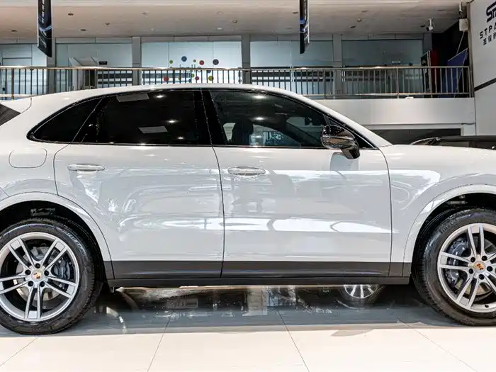 Porsche Cayenne 2025 Cayenne 3.0T фото 4