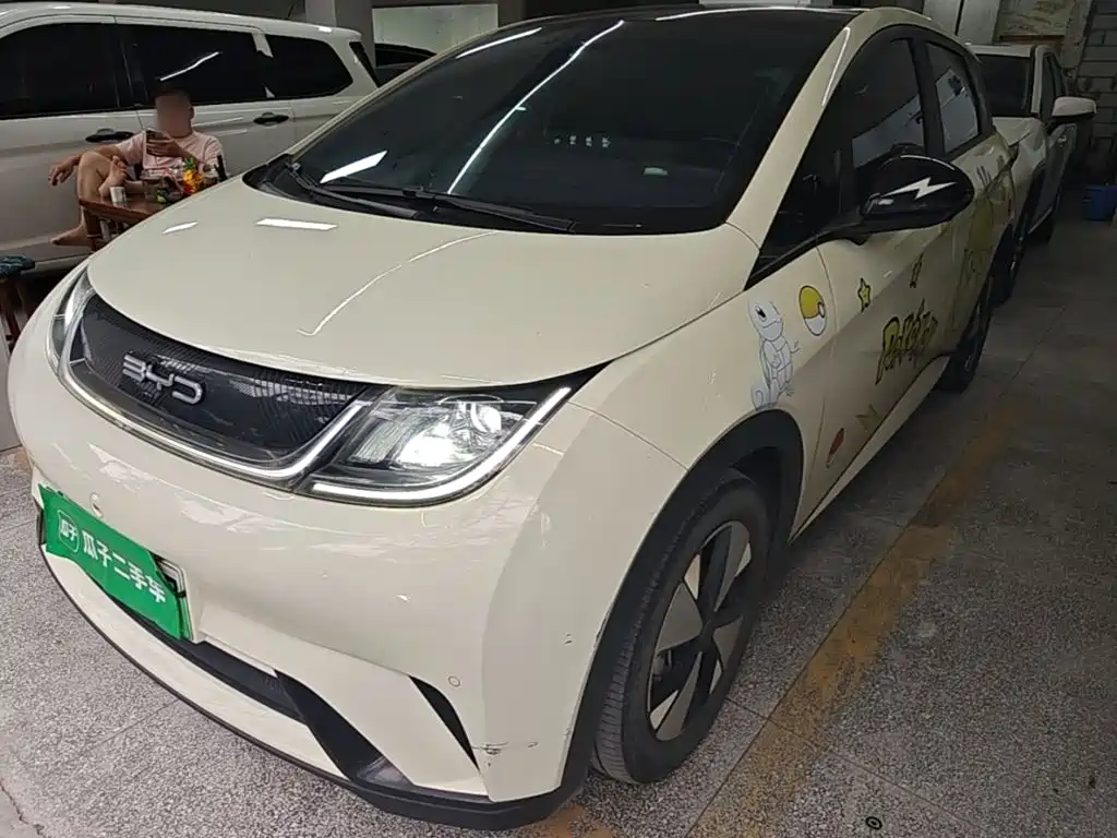 BYD Dolphin 2023