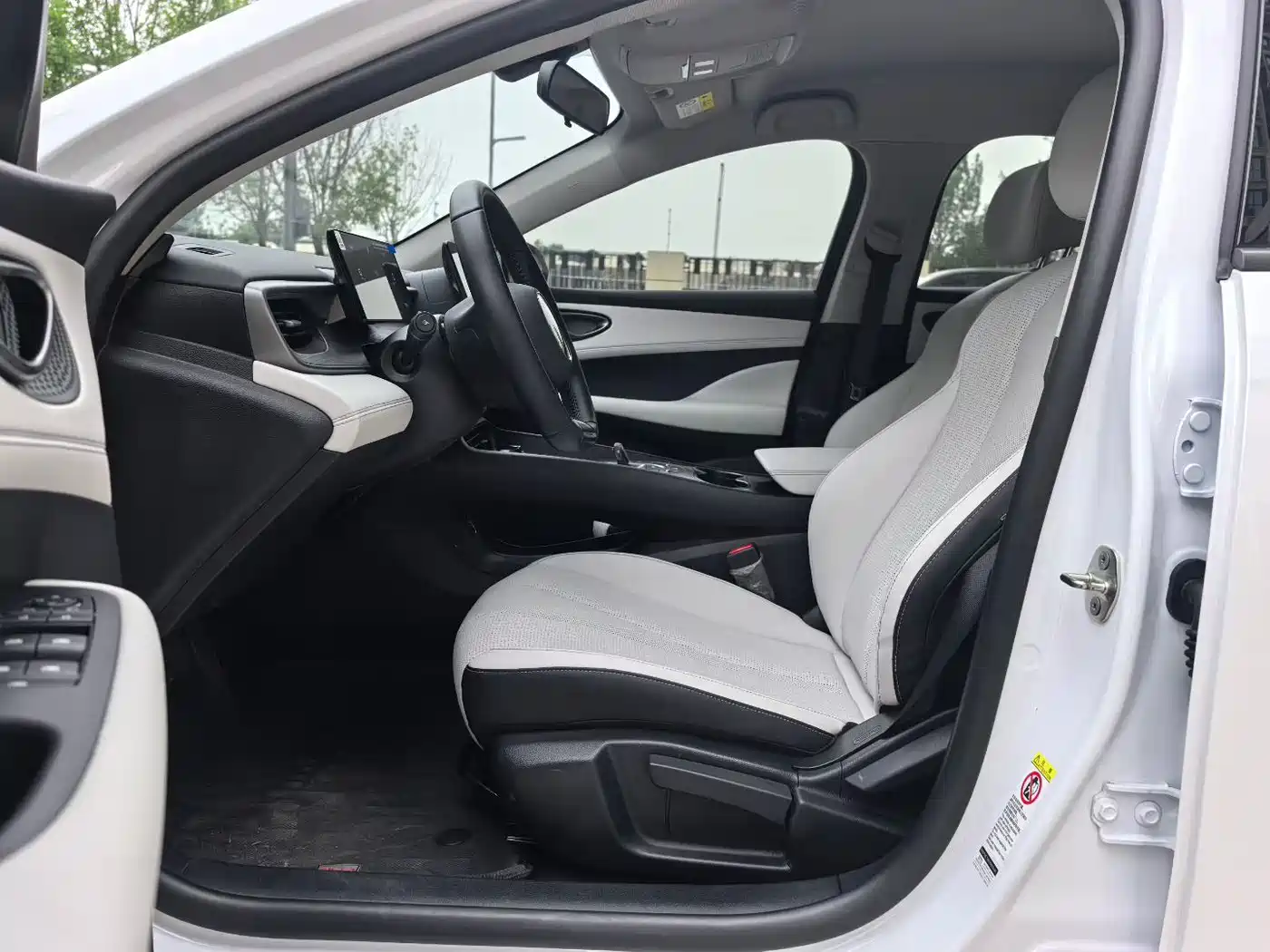 BYD Hai Bao 05 DM-i 2025 DM-i Smart Drive Edition 55KM Luxury фото 4