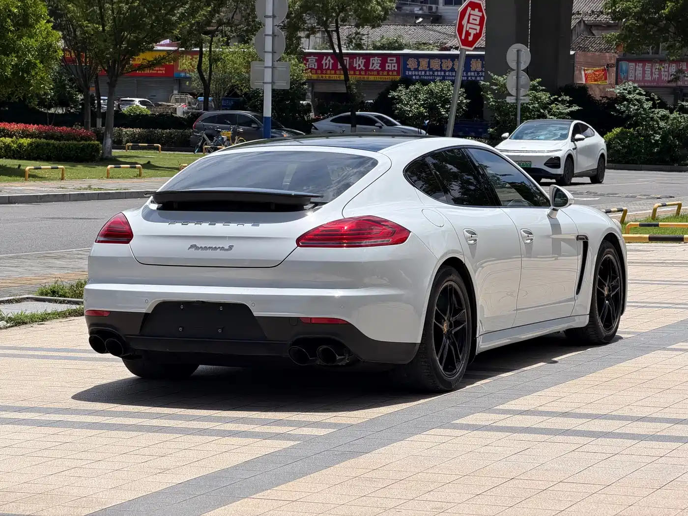 Porsche Panamera 2016 Panamera Edition 3.0T фото 10