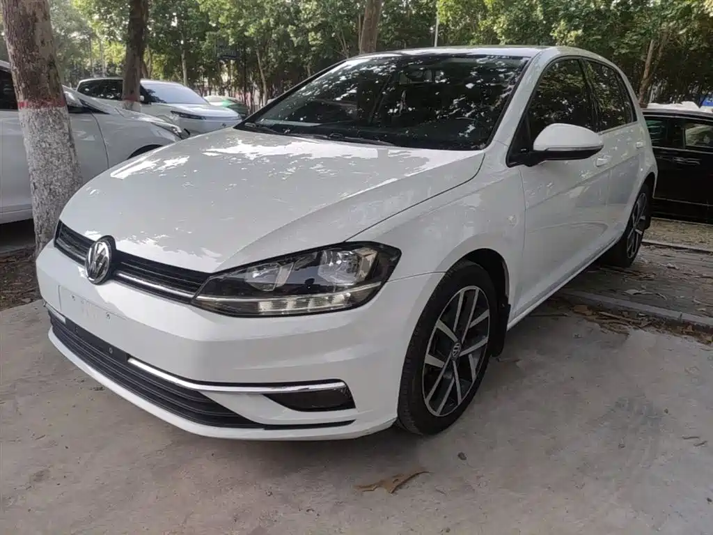 Volkswagen Golf 2020 Beloved Edition 200TSI DSG Comfort Progressive