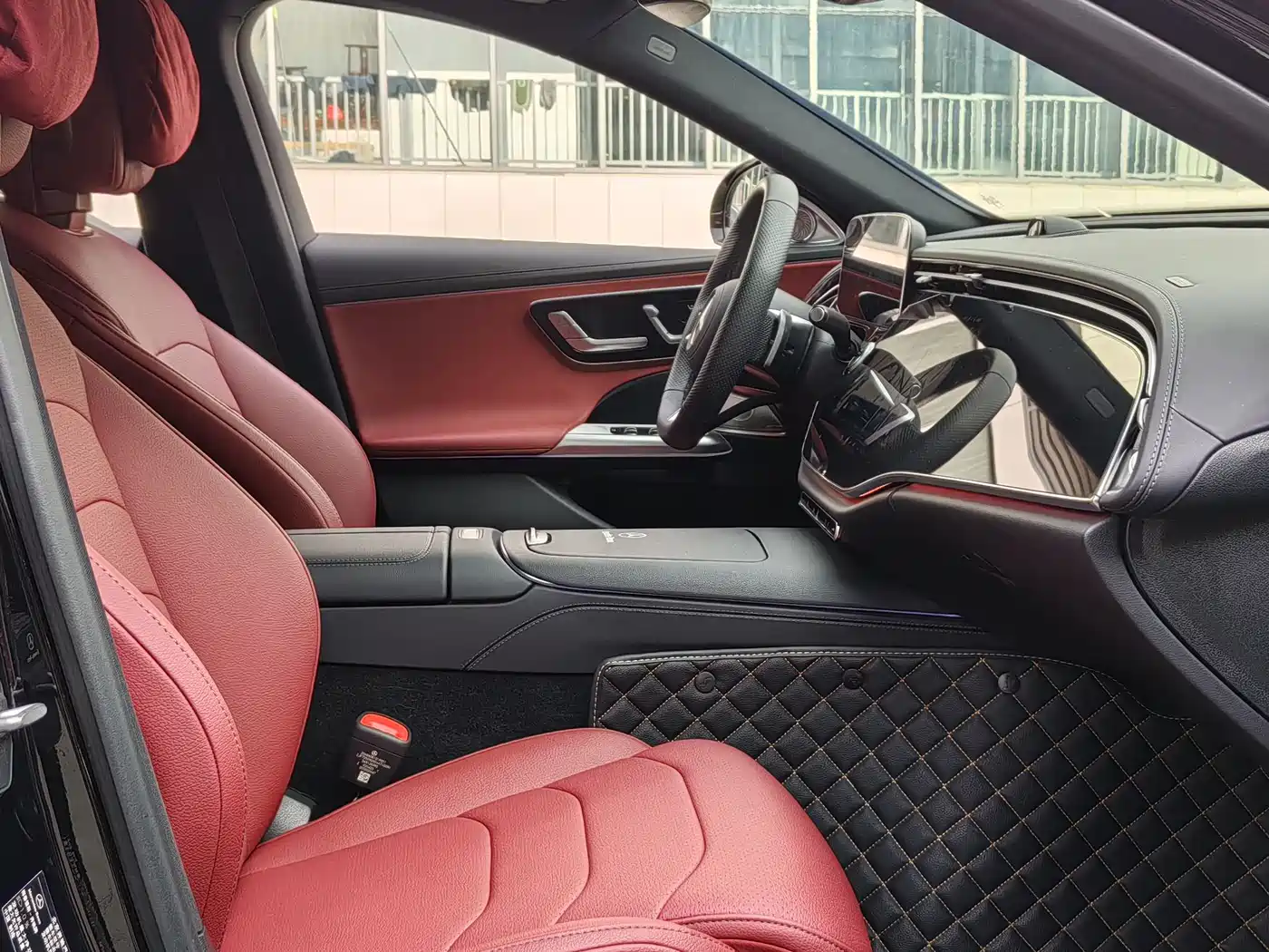 Mercedes-Benz E-Class 2024 Model E 300 L Luxury Sport фото 22