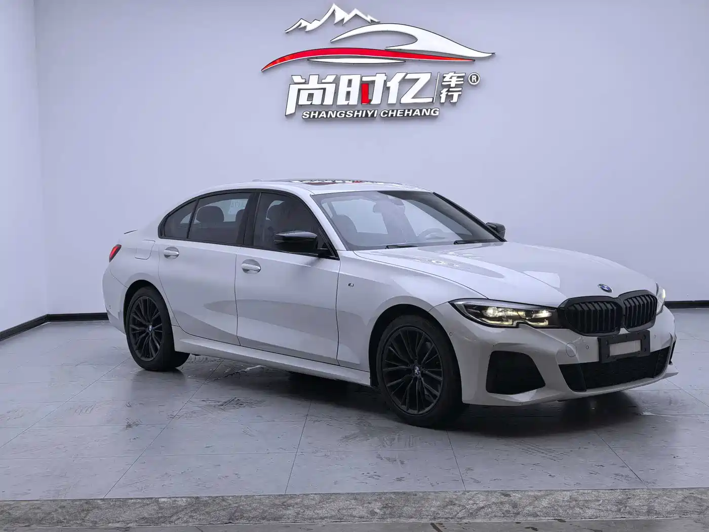 BMW 3 Series 2021 325Li M Sport Night Edition фото 3