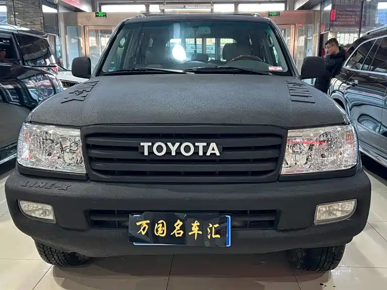 Toyota Land Cruiser 2005 4.7L Automatic VX-R фото 2