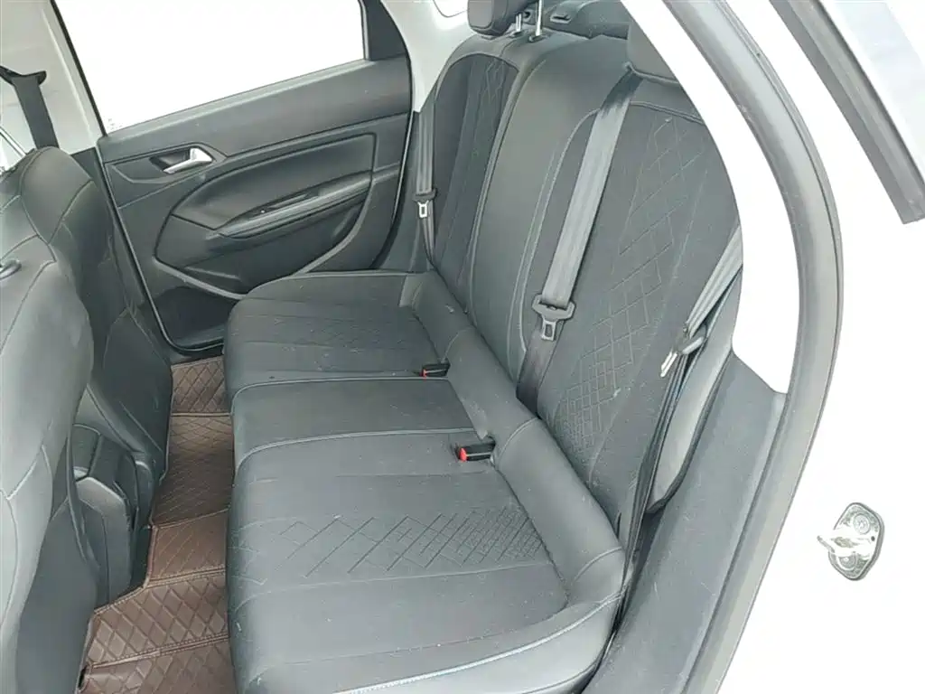 Peugeot 308 2016 1.6L Automatic Luxury фото 17