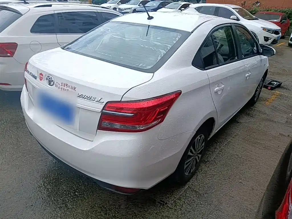 Toyota YARiS L Zhi Xiang 2017 1.5E CVT Charming Edition фото 7
