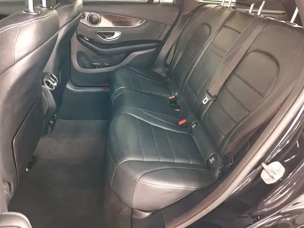 Mercedes-Benz GLC 2019 Facelift GLC 260 L 4MATIC Luxury фото 24
