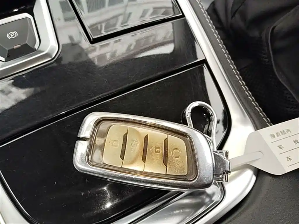 Photo 9 - Changan CS85