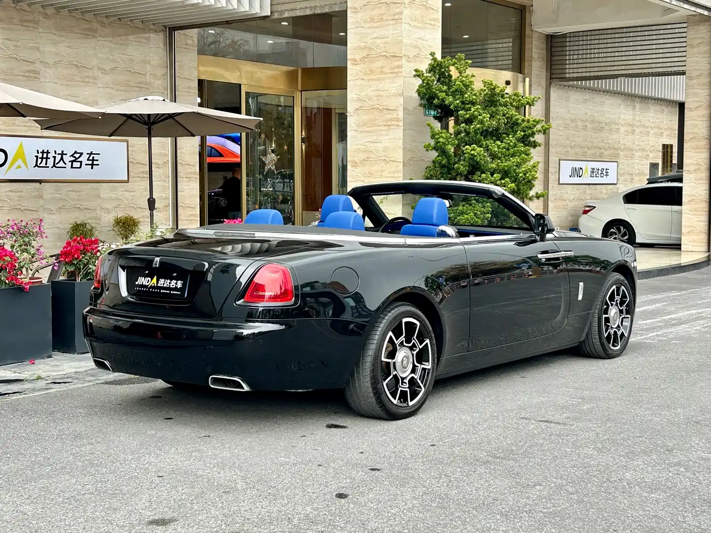 Rolls-Royce Dawn 2021 2018 6.6T Standard