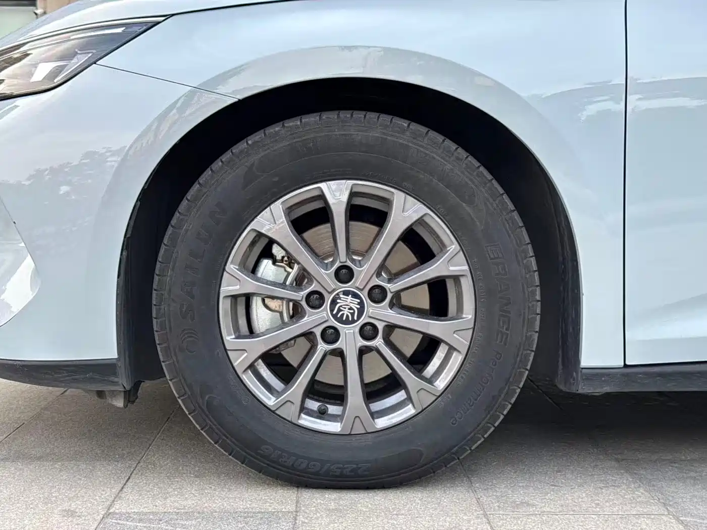 BYD Qin L 2024 2024 DM-i 80KM Leading Edition