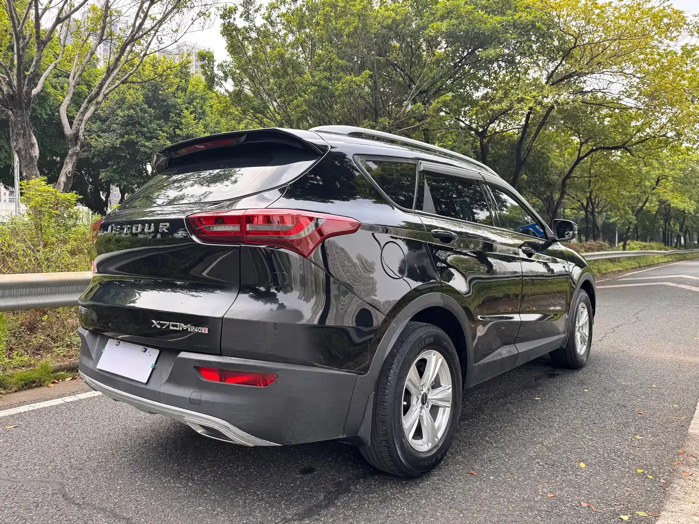 Jetour X70M 2022 2022 1.5T Manual Avant-garde Partner 5-seater