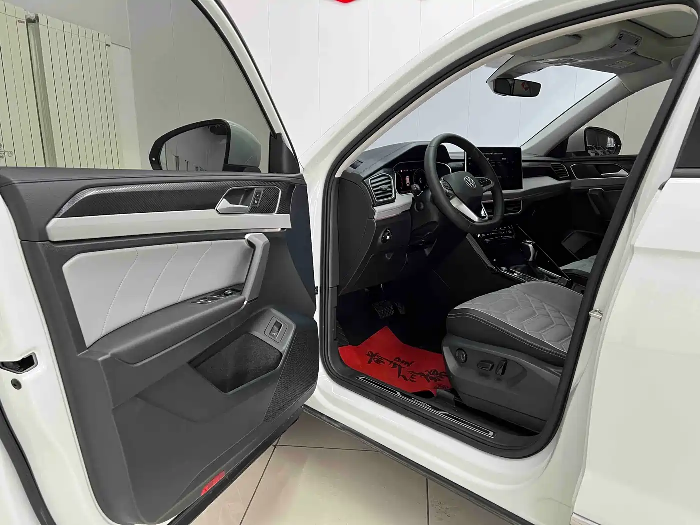 Volkswagen Tayron 2023 280TSI 2WD Luxury Plus Advanced Edition фото 7