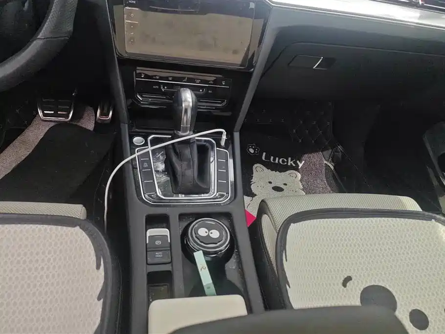 Volkswagen Magotan 2023 Model 2 Million Commemorative Edition 380TSI DSG Flagship фото 16