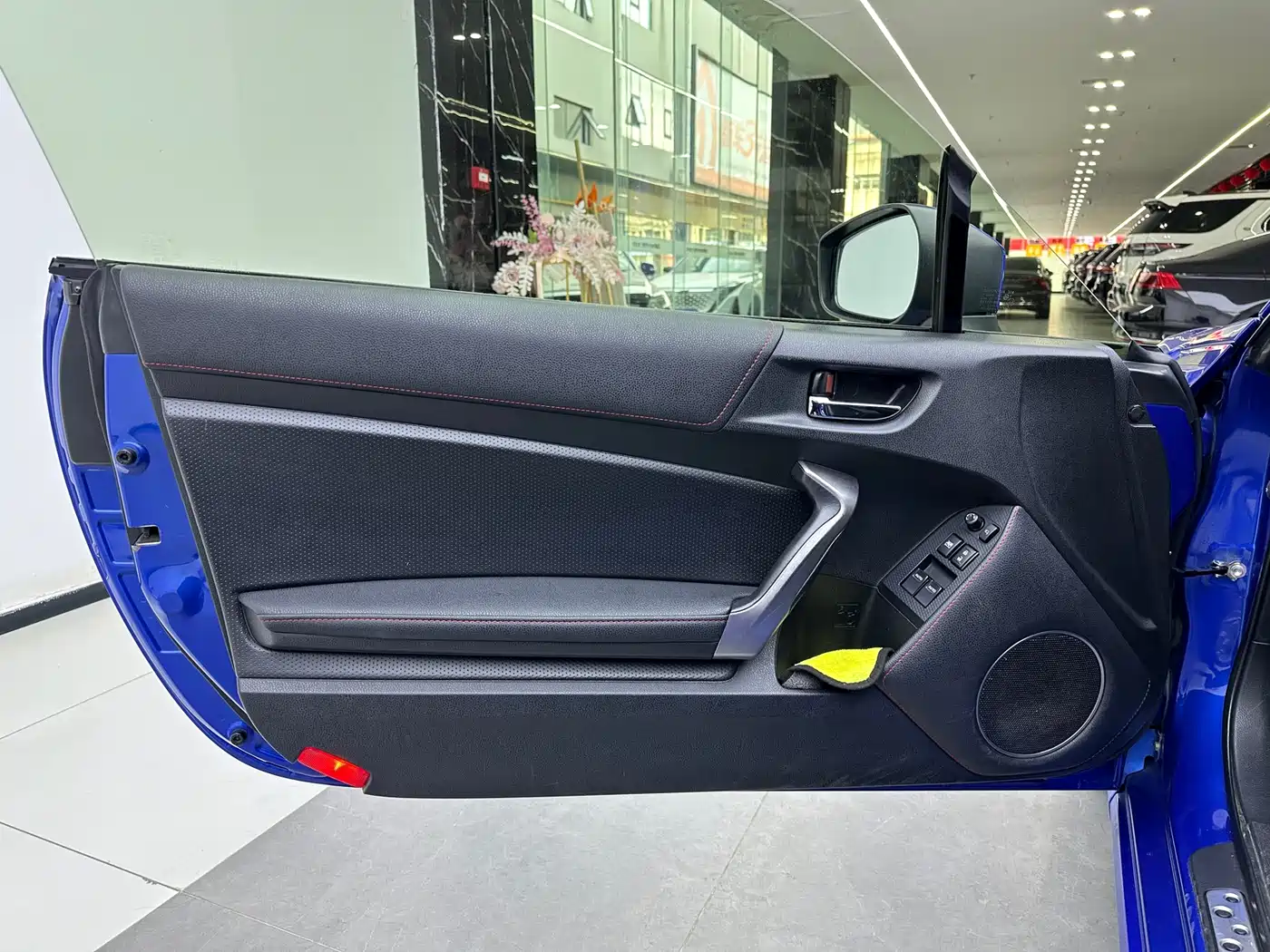 Subaru BRZ 2013 2.0i Manual Luxury фото 9