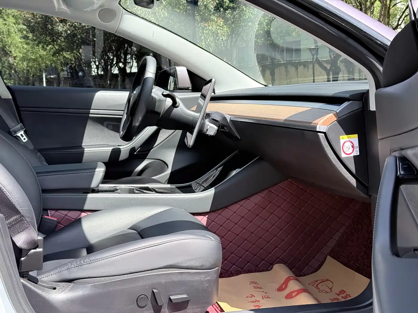 Tesla Model 3 (Import) 2020 2019 Long Range All-Wheel Drive Edition