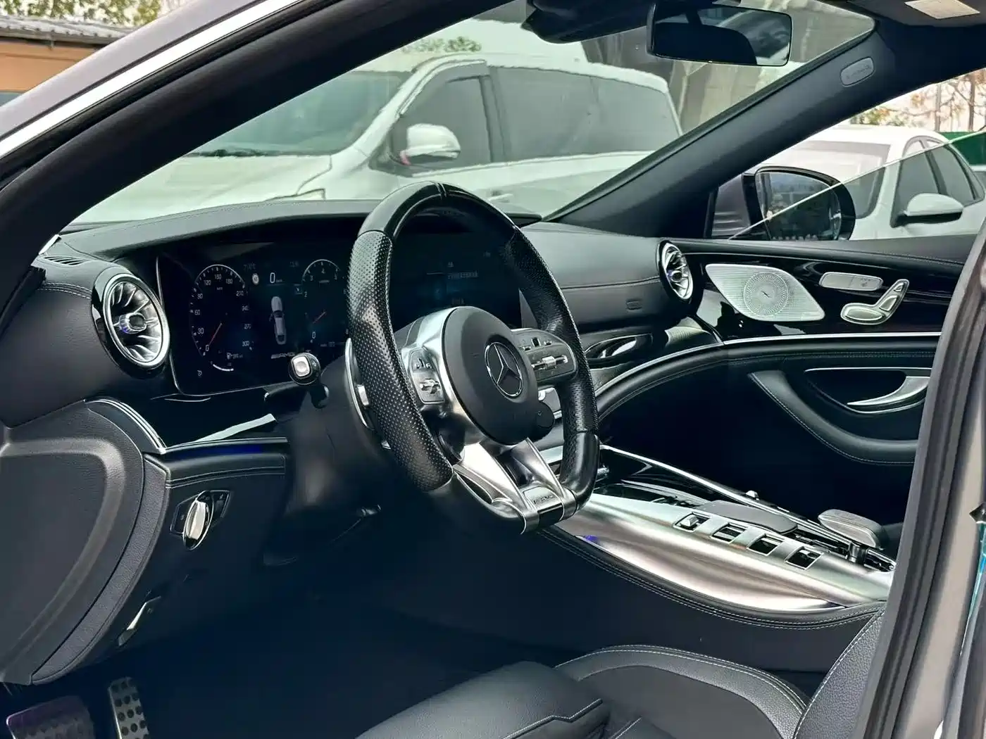 MERCEDES-BENZ AMG GT
