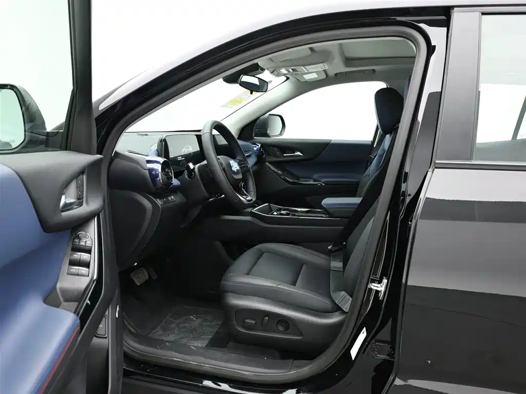 Chevrolet Equinox Plus 2024 102km RS Ultimate Edition фото 10