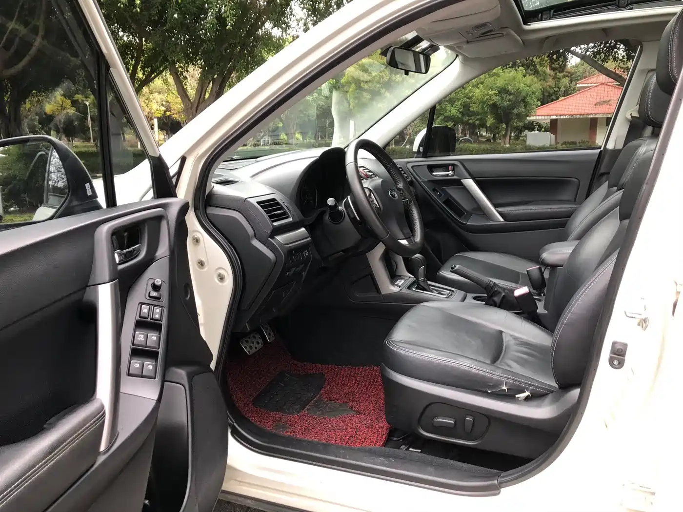 Subaru Forester 2013 2.5i Automatic Premium Edition фото 7
