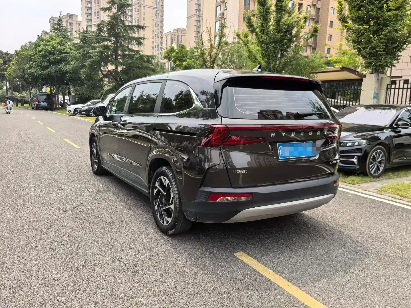 Photo 6 - Hyundai Custo