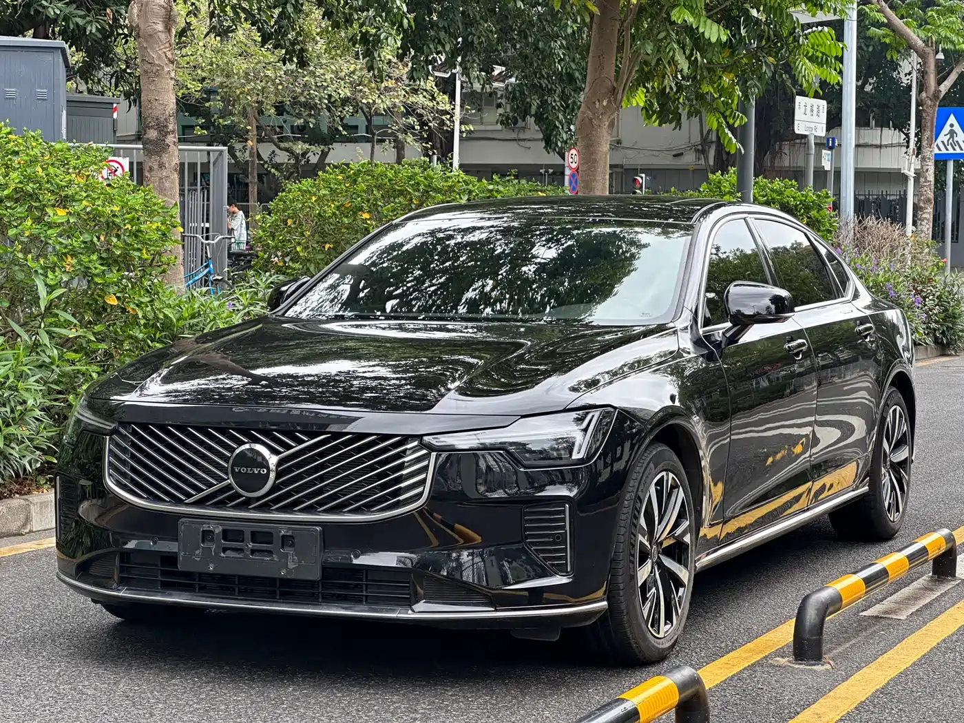 Volvo S90 2026 B5 Zhiyi Luxury Edition