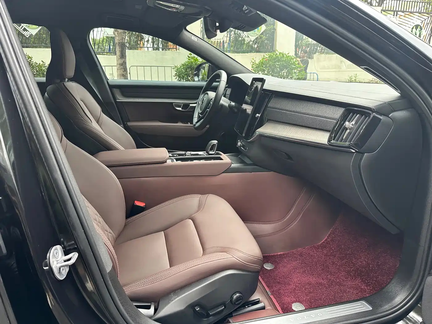 Volvo S90 2026 B5 Zhiyi Luxury Edition фото 8