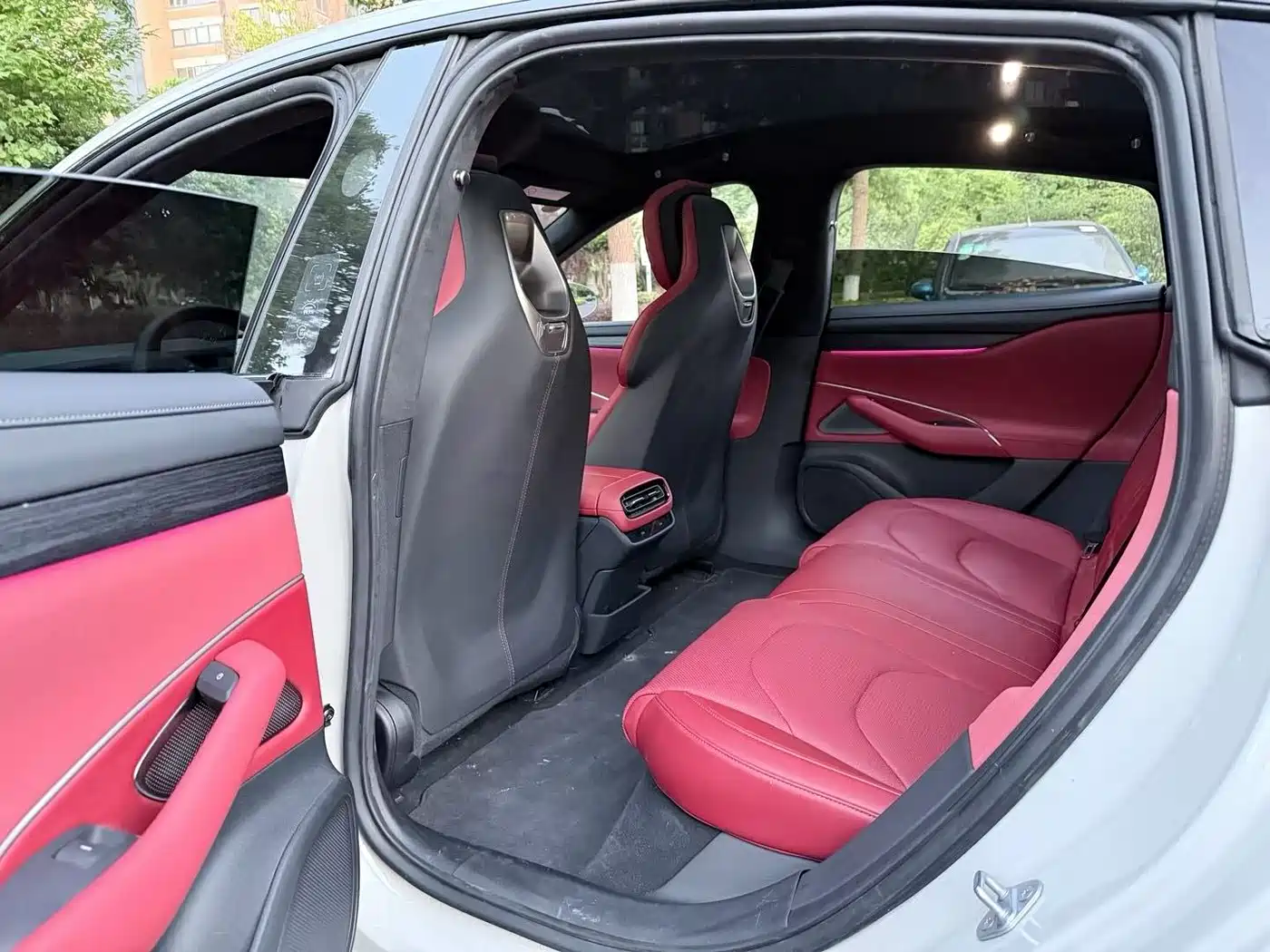 Xiaomi Auto Xiaomi SU7 2024 AWD Extended Range Advanced Smart Driving Max Edition фото 8