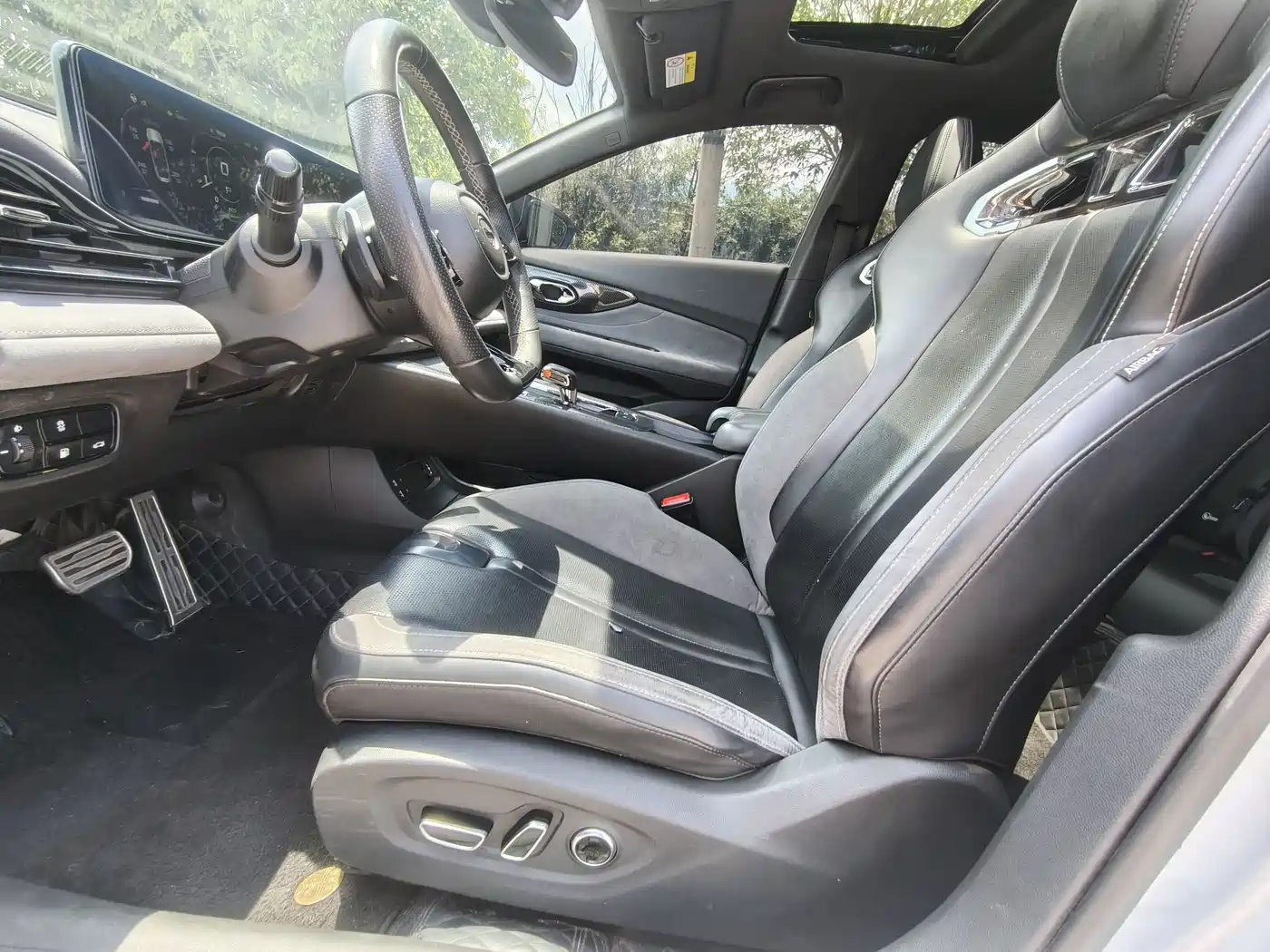 GAC Trumpchi Trumpchi Emkoo 2023 400T Auto R MAX фото 4