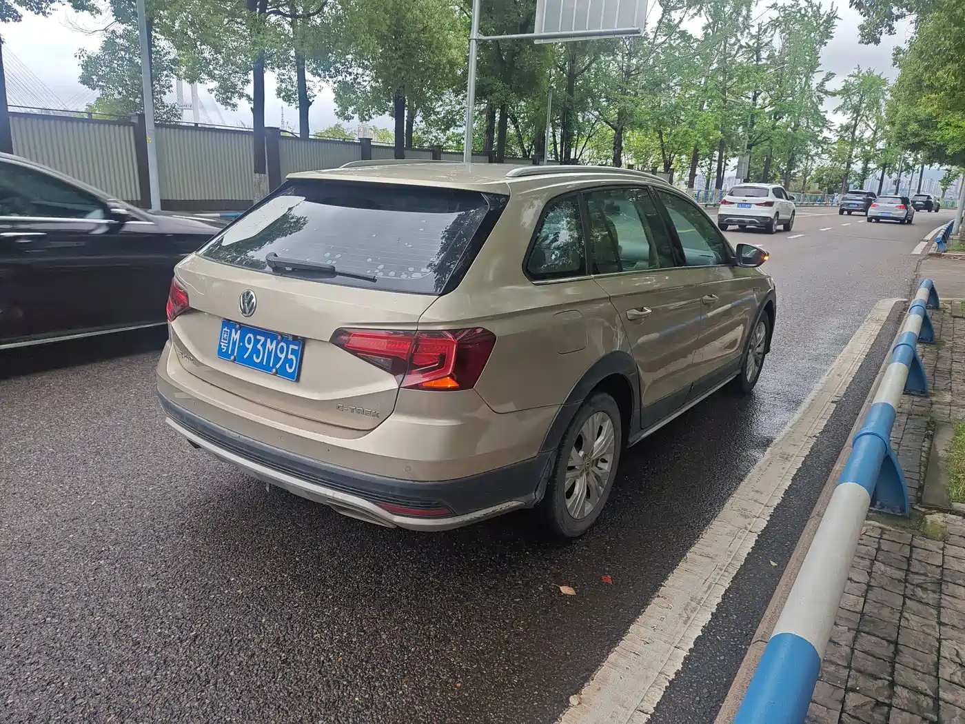 Volkswagen C-TREK 2017 230TSI DSG Comfort фото 9