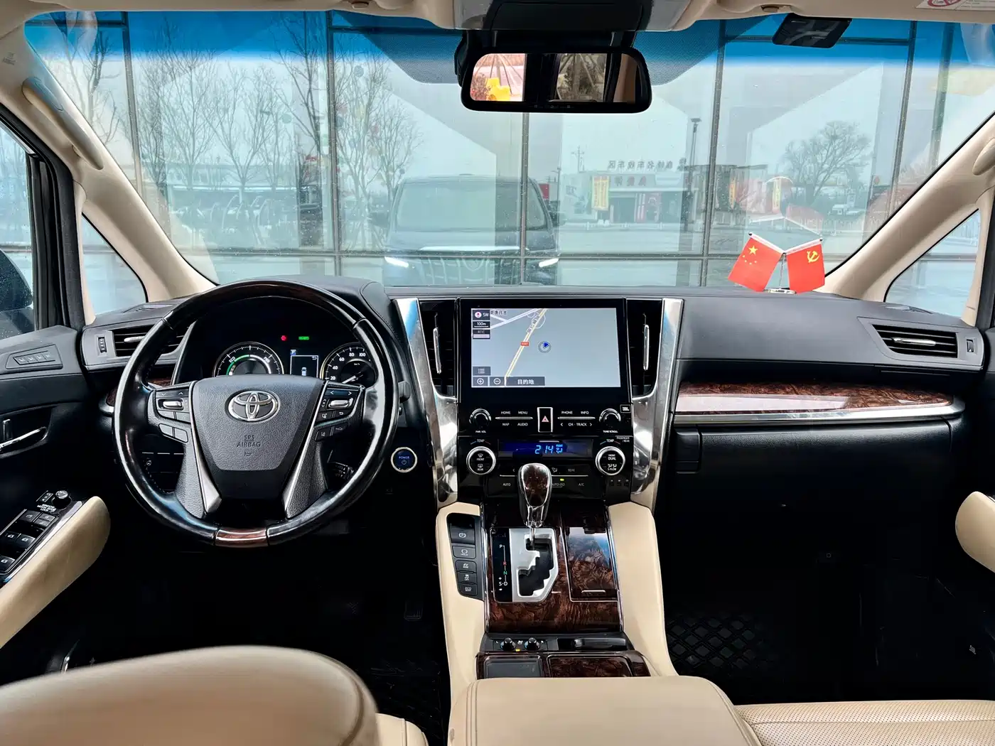 Toyota Alphard 2020 Hybrid 2.5L Luxury Edition фото 8