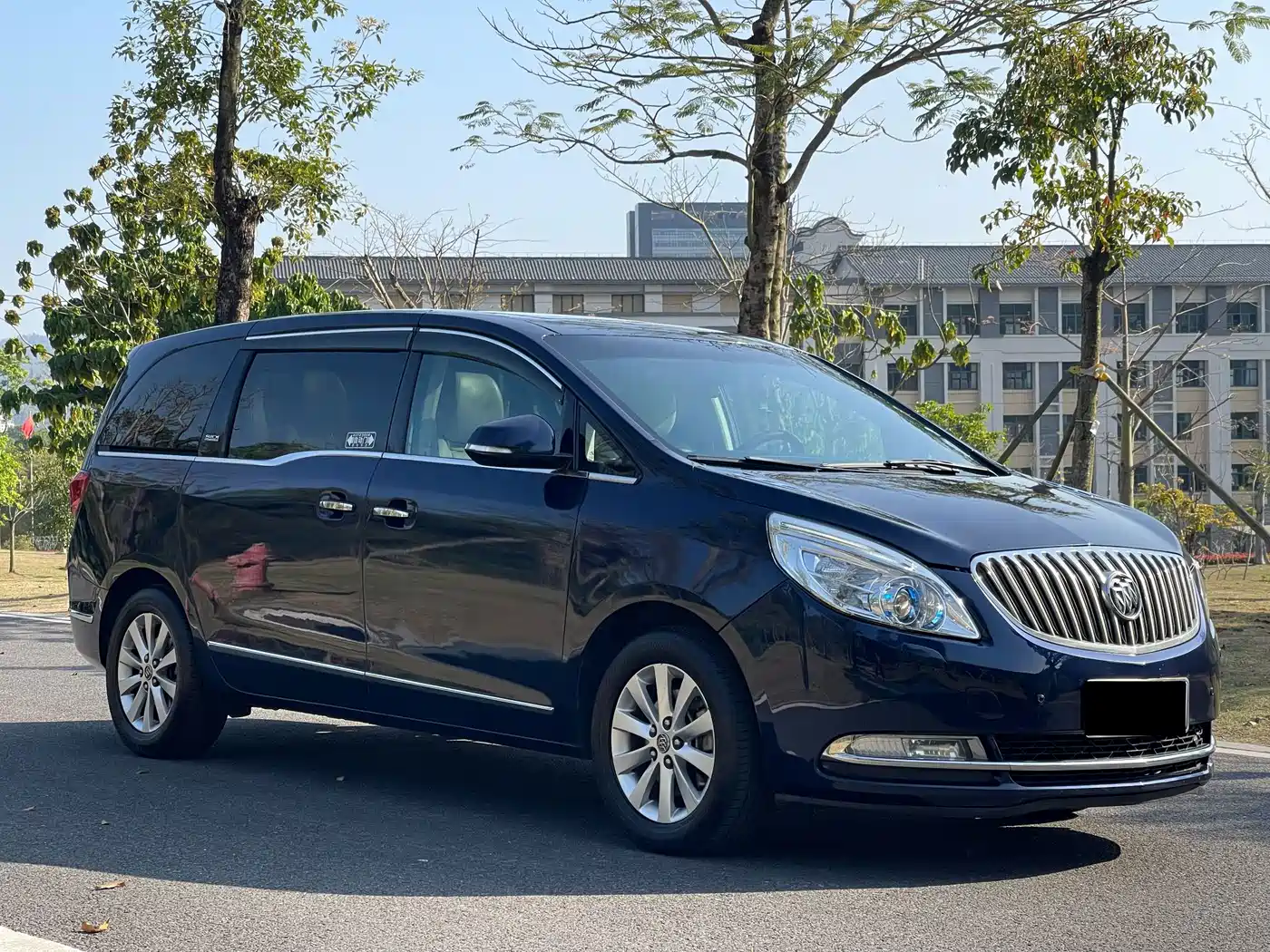Фото 3 - Buick GL8