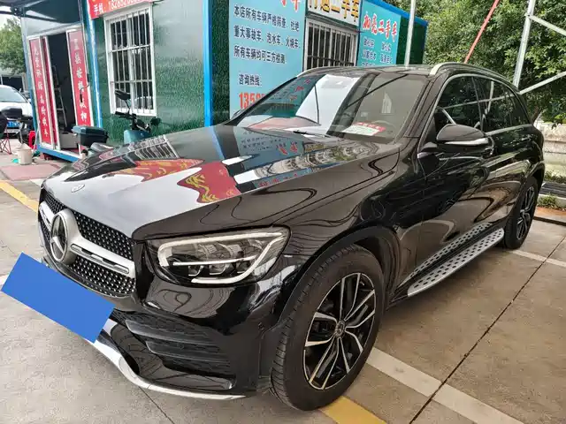 MERCEDES-BENZ GLC