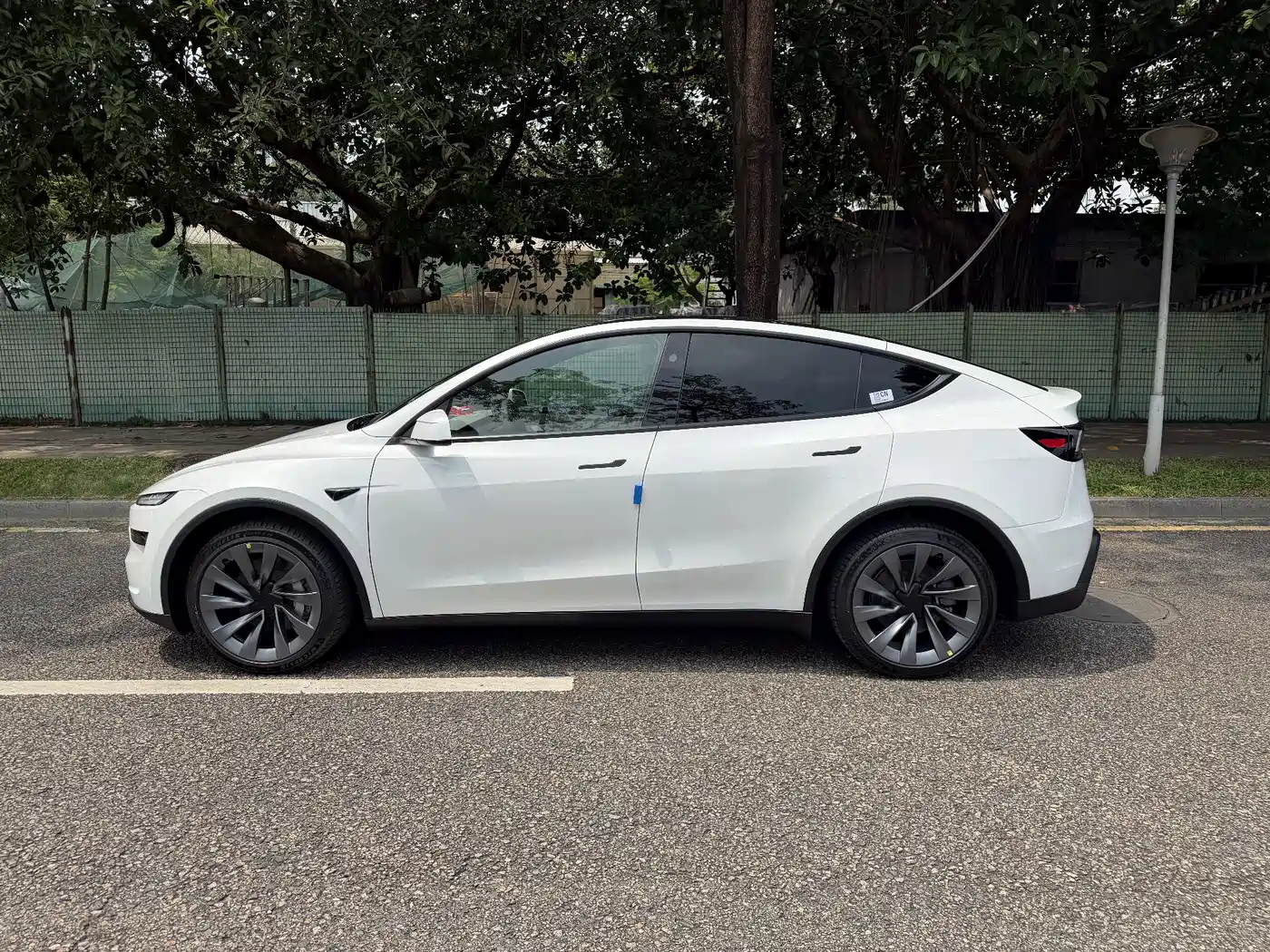 Tesla Model Y 2026 2026 Rear-Wheel Drive