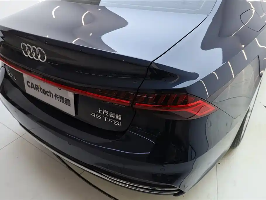 Audi A7L 2024 45TFSI S-line Dream Edition Crystal Package фото 9