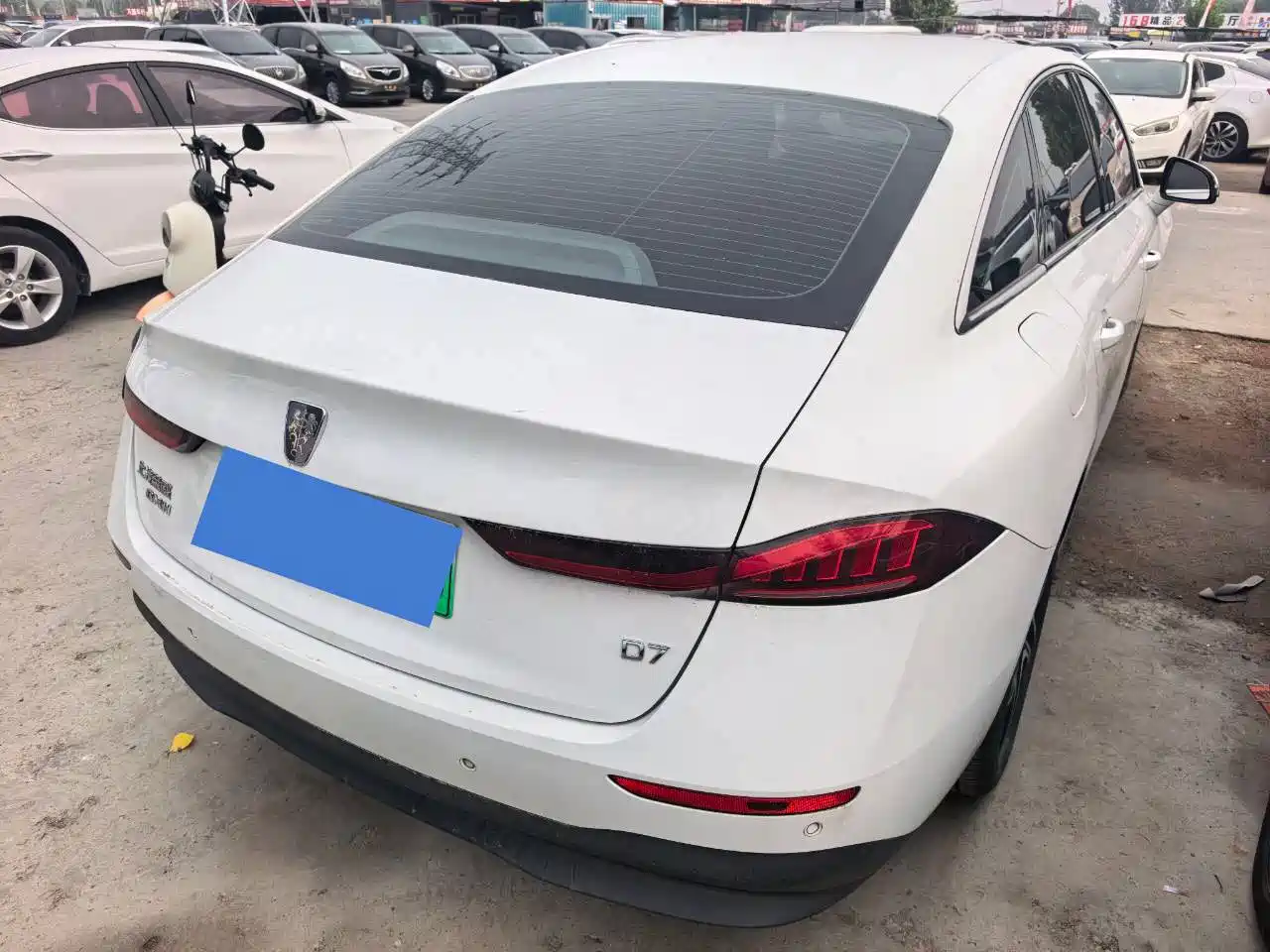 Фото 4 - Roewe D7