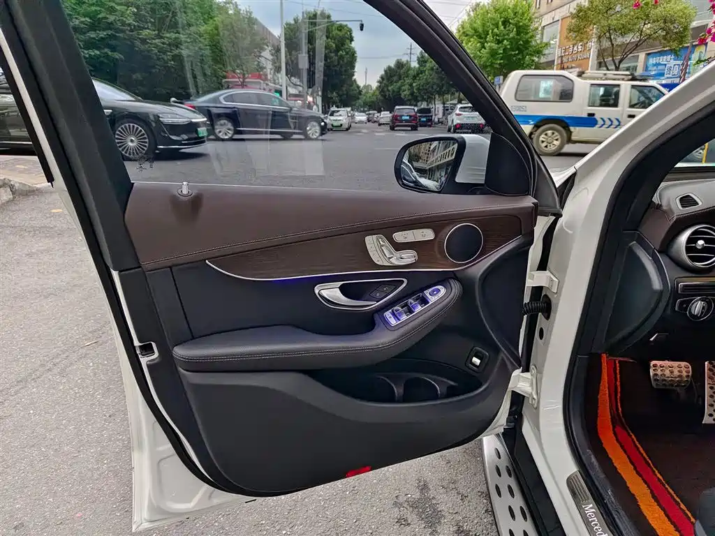 Mercedes-Benz GLC 2021 GLC 260 L 4MATIC Luxury фото 6