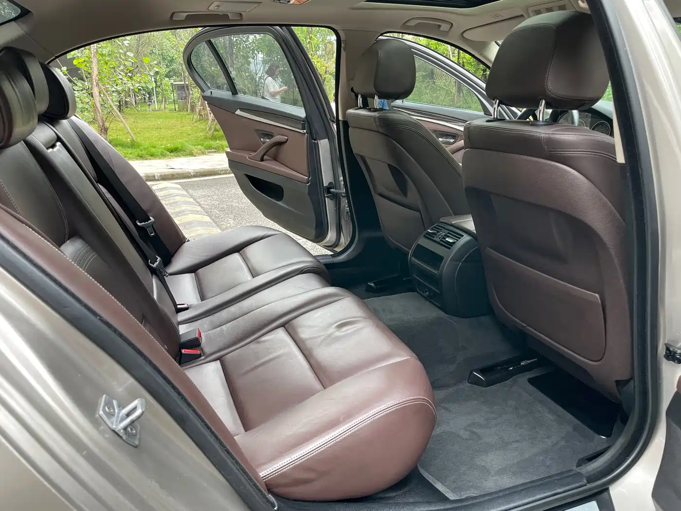 BMW 5 Series 2014 525Li Luxury Design Package фото 13