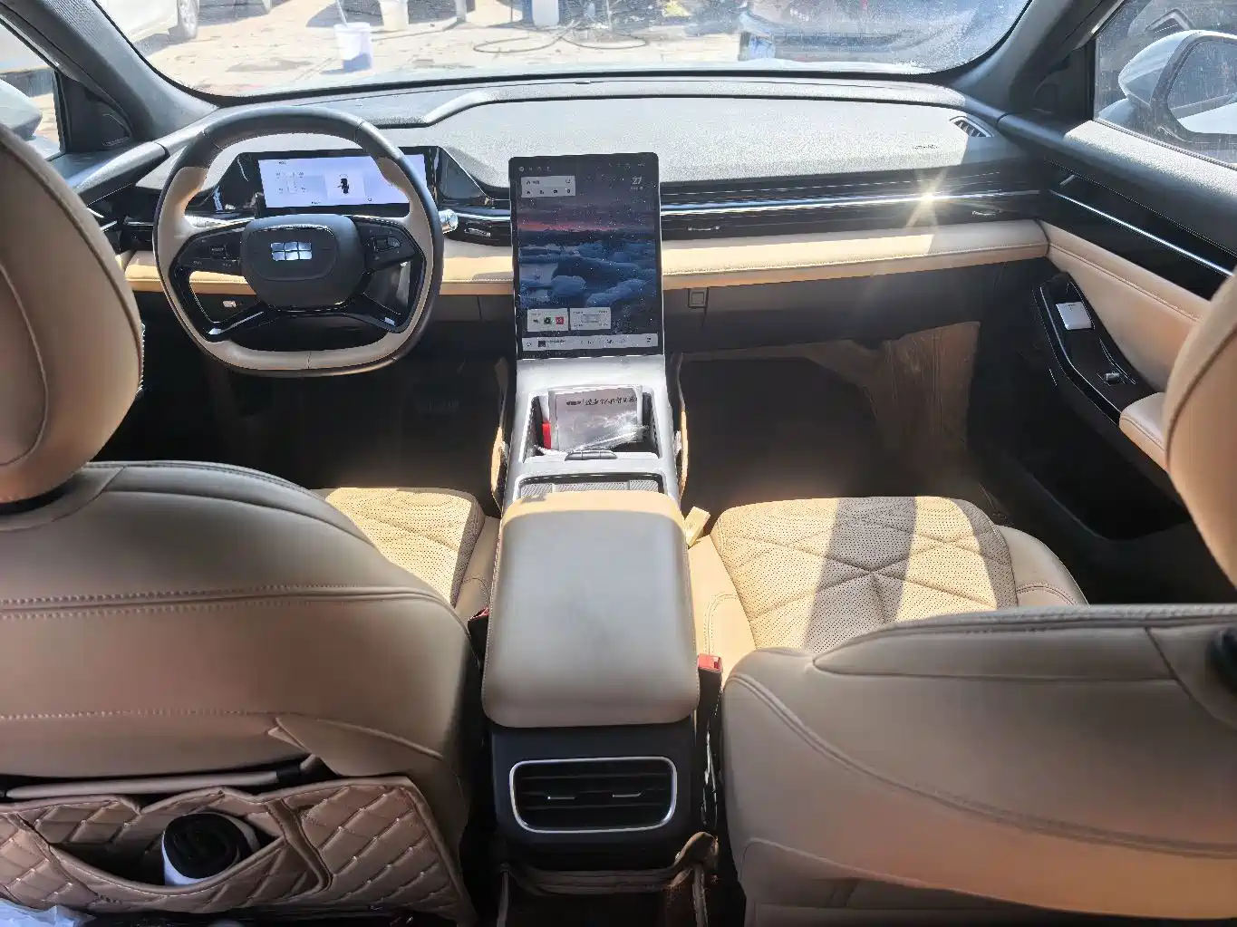 Photo 6 - Geely Galaxy Galaxy L6