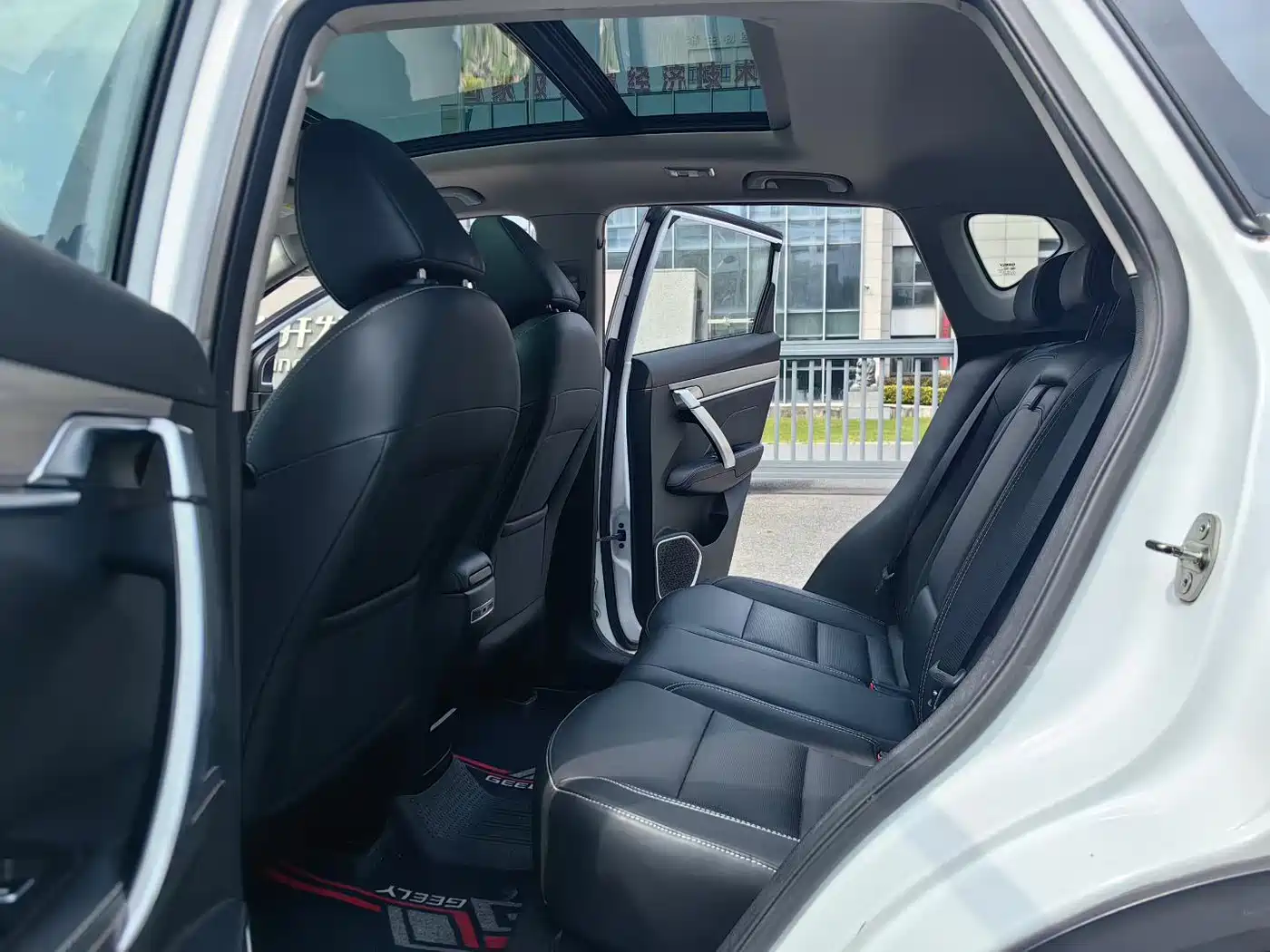 GEELY AUTOMOBILE BINYUE