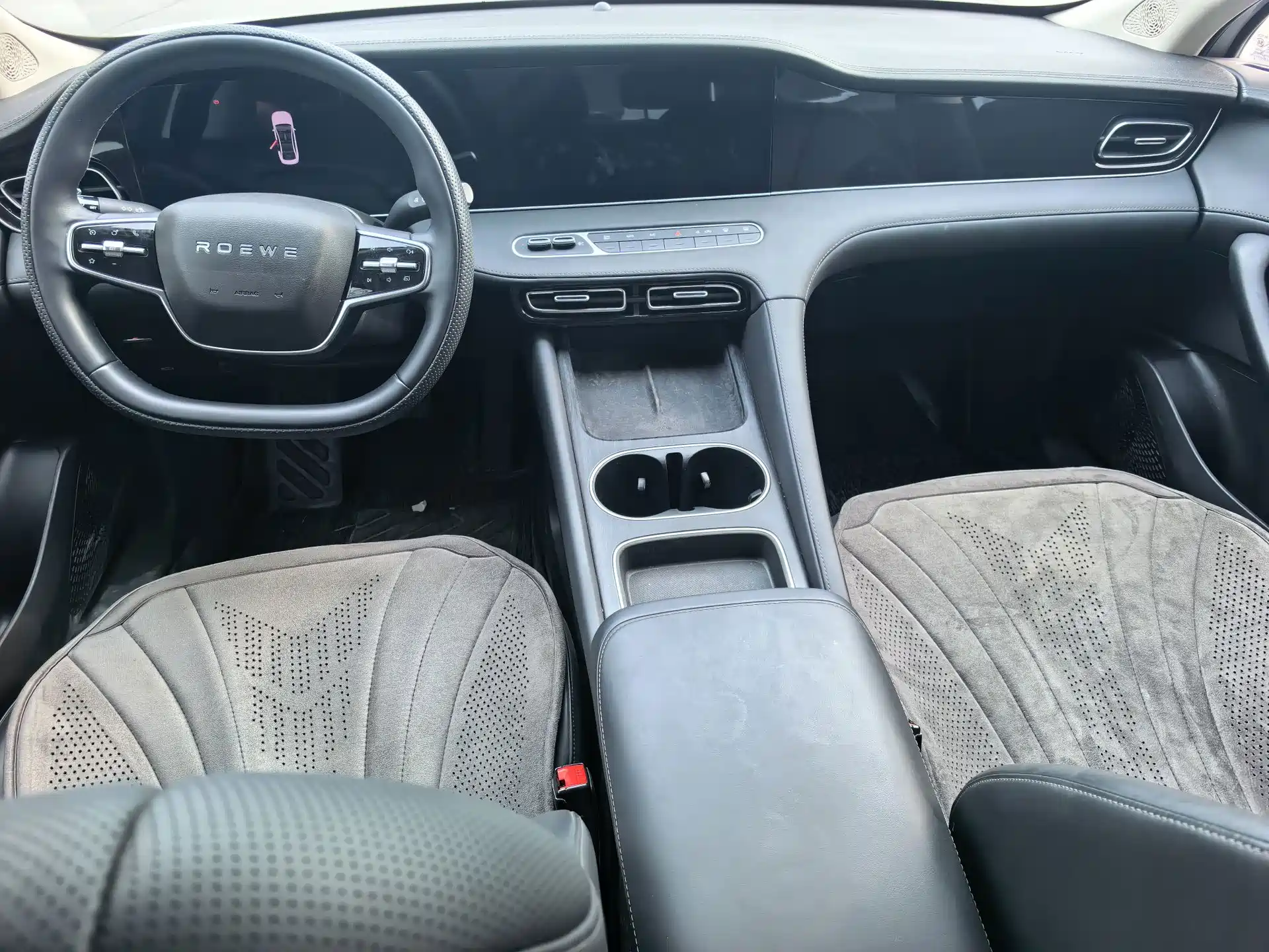 Фото 8 - Roewe D7