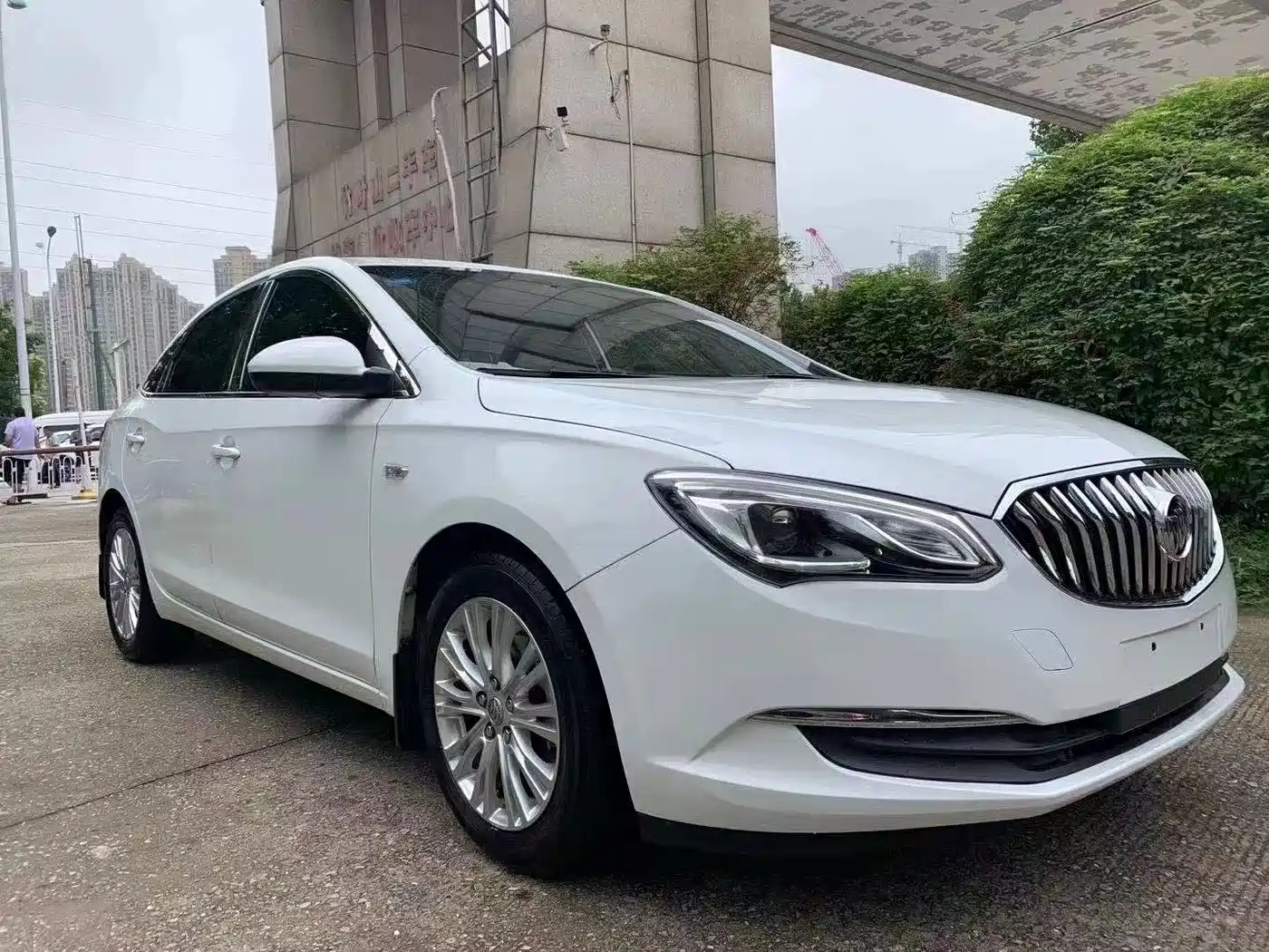 Buick Excelle 2015 15N Automatic Elite фото 2