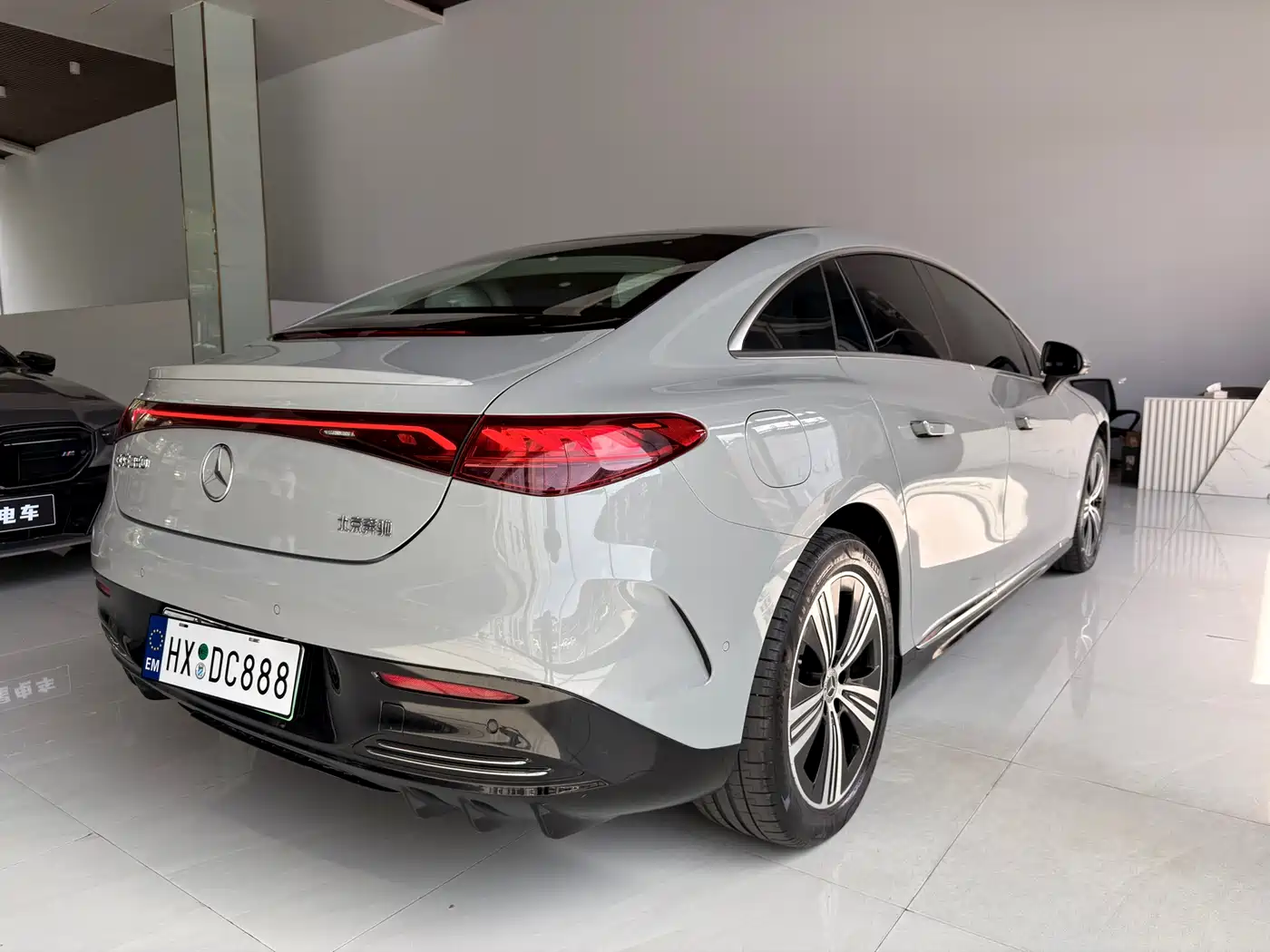 Mercedes-Benz EQE 2022 350 Luxury Edition фото 13
