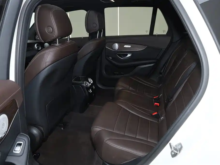 Mercedes-Benz GLC 2022 Facelift GLC 300 L 4MATIC Dynamic Collector's Edition фото 20