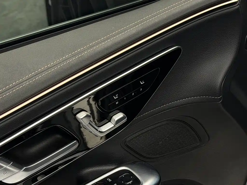 Фото 6 - Mercedes-Benz EQE