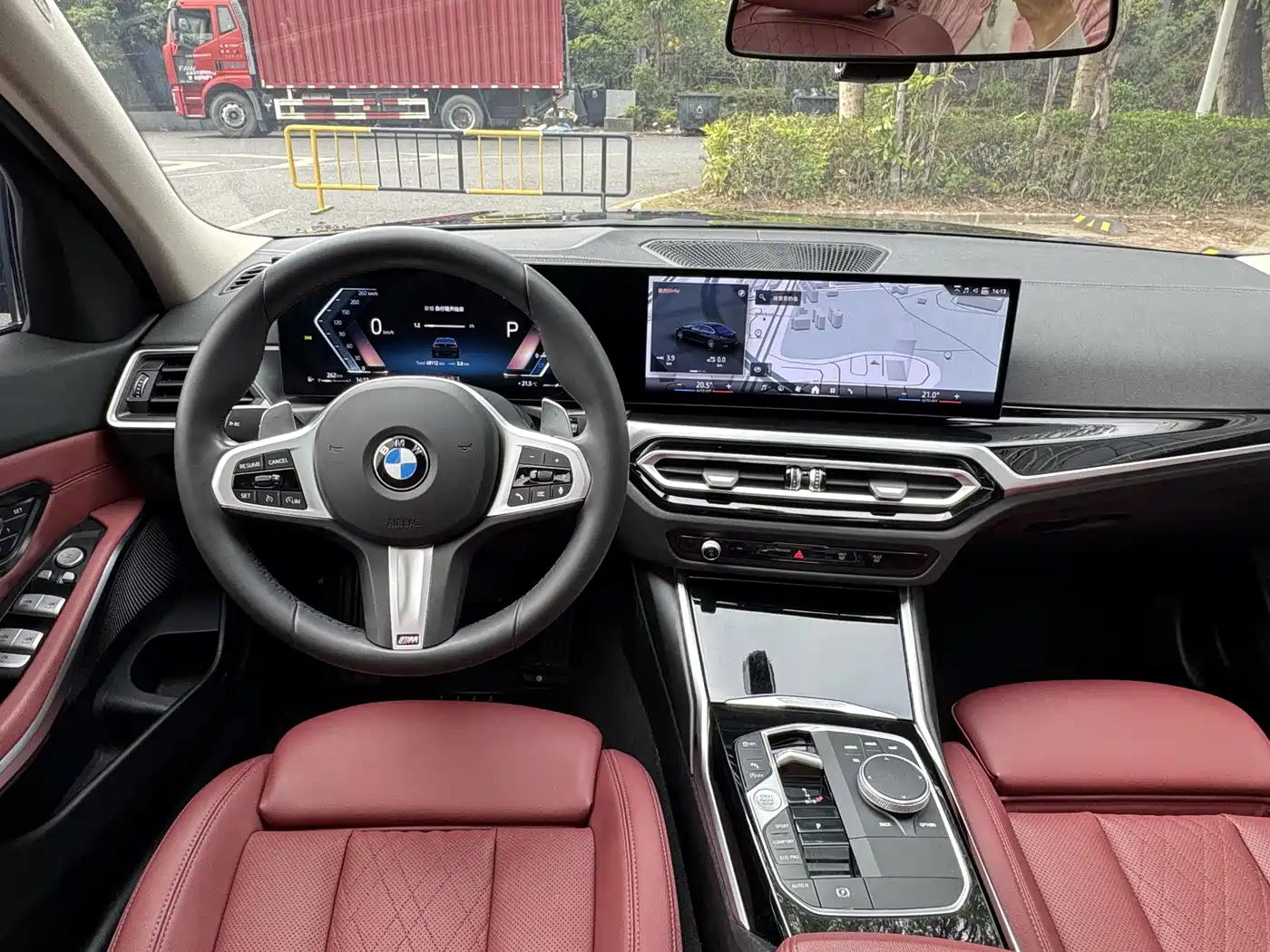 BMW 3 Series 2023 320Li M Sport Package фото 9