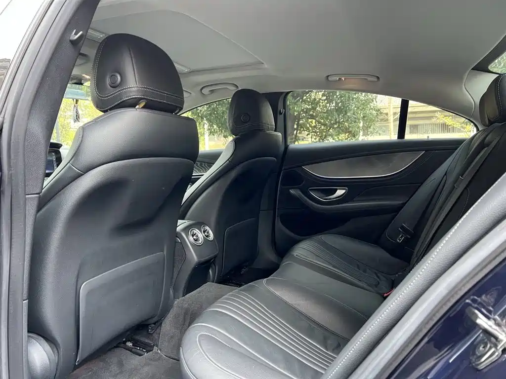 Mercedes-Benz CLS 2020 CLS 300 Dynamic фото 8