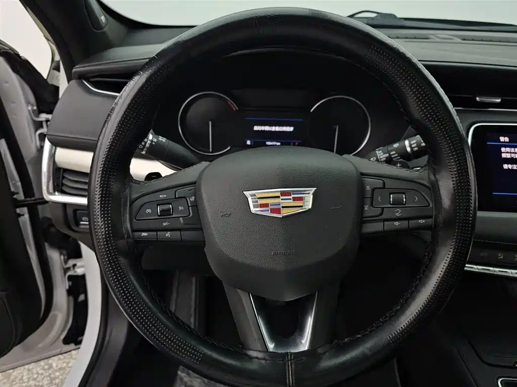 Cadillac XT4 2018 Model 28T 2WD Technology фото 10